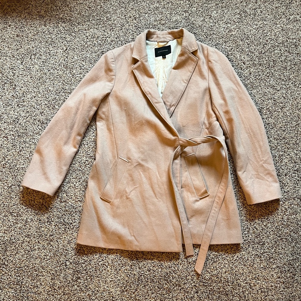 Banana republic large beige dress coat